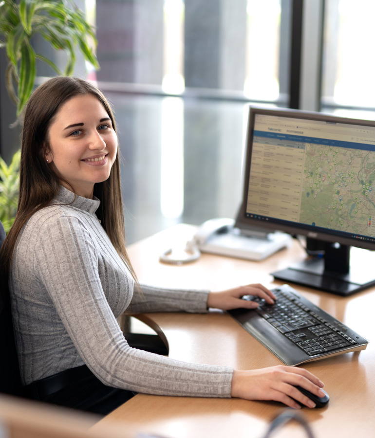 Bürokauffrau im Büro