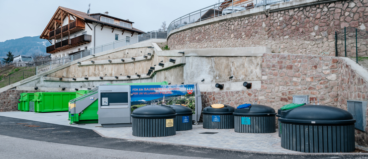 Müllinsel in Villanders Südtirol