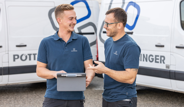 Servicetechniker treffen Servicevereinbarung